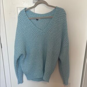 American Eagle Outfitters Blue V-Neck Cozy Sweater Barely Worn